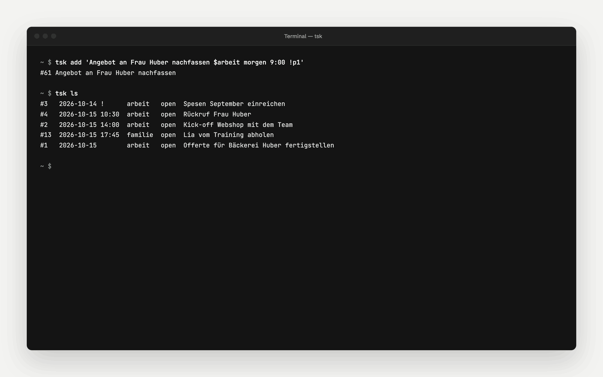 Ein Terminal, in dem tsk eine Aufgabe erfasst und die Aufgaben für heute auflistet.